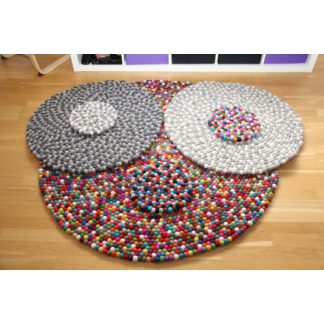 Filtkugletæppe opskrift af Rito Krea - DIY-tæppe 20-200cm - 160 cm ca. 5500 stk