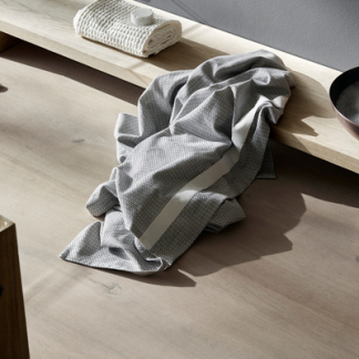 The Organic Company - Wellness Towel - Bådehåndklæde Morning Grey