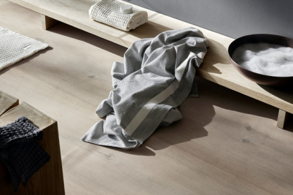 The Organic Company - Wellness Towel - Bådehåndklæde Morning Grey